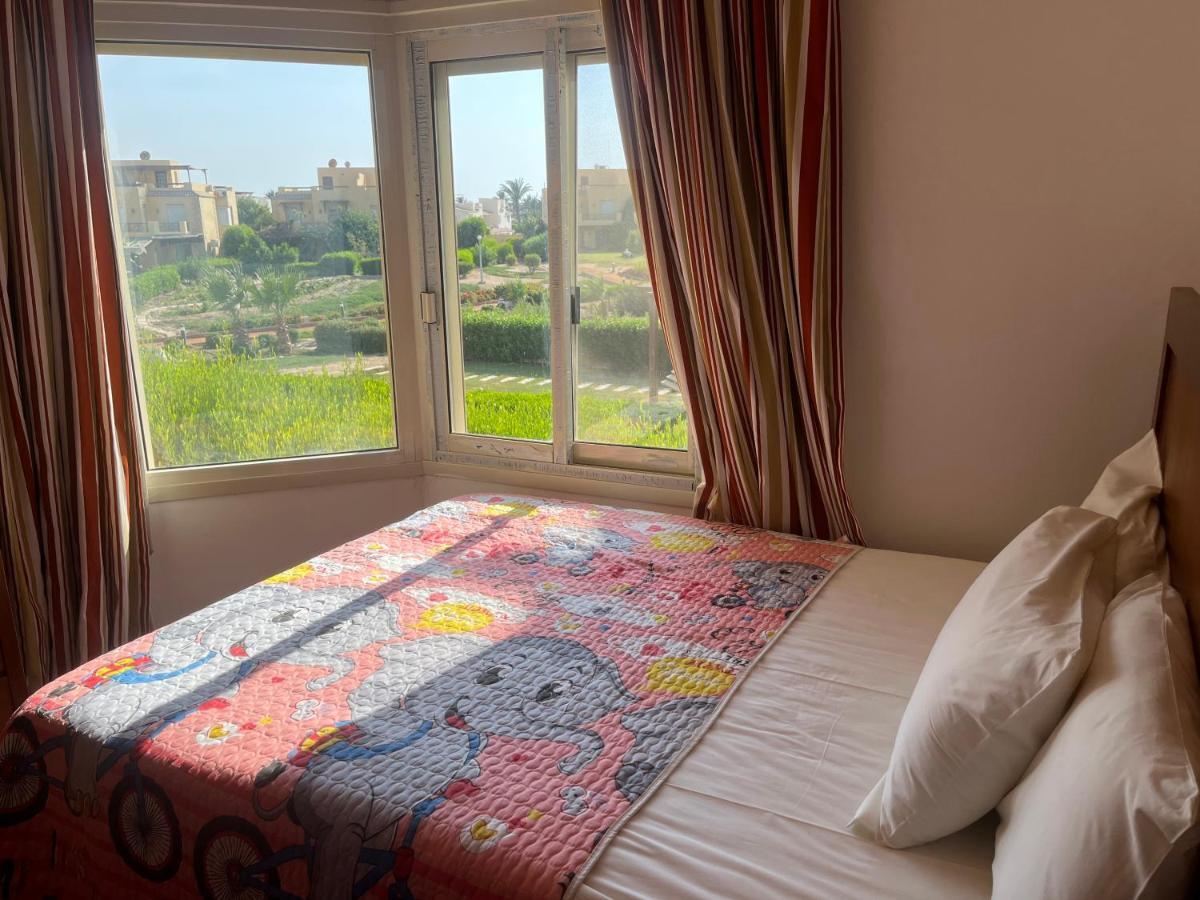 A Sea View Spacious Cheering 5 Bedroom Villa Ain Sokhna "Ain Bay" فيلا كاملة للإيجار قرية العين باي Ain Sukhna Eksteriør bilde