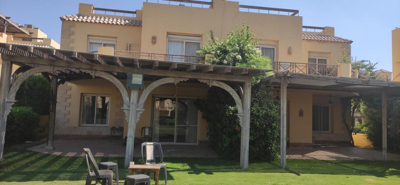 A Sea View Spacious Cheering 5 Bedroom Villa Ain Sokhna "Ain Bay" فيلا كاملة للإيجار قرية العين باي Ain Sukhna Eksteriør bilde