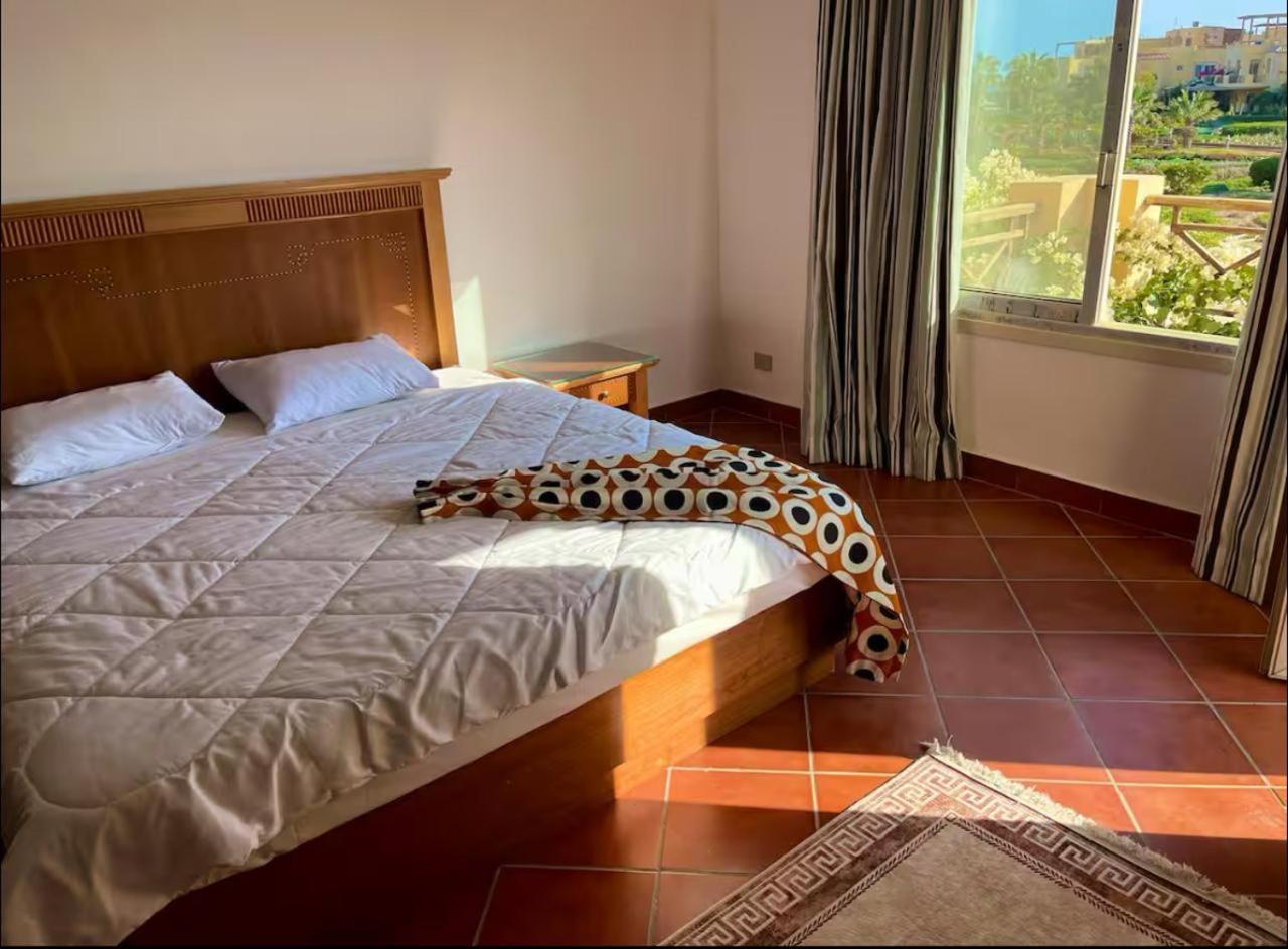 A Sea View Spacious Cheering 5 Bedroom Villa Ain Sokhna "Ain Bay" فيلا كاملة للإيجار قرية العين باي Ain Sukhna Eksteriør bilde