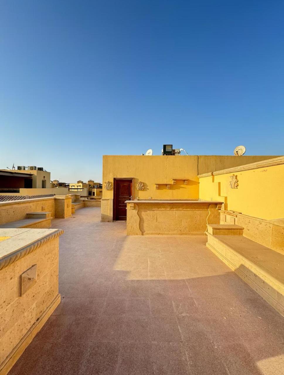 A Sea View Spacious Cheering 5 Bedroom Villa Ain Sokhna "Ain Bay" فيلا كاملة للإيجار قرية العين باي Ain Sukhna Eksteriør bilde