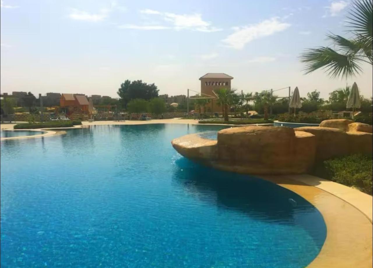 A Sea View Spacious Cheering 5 Bedroom Villa Ain Sokhna "Ain Bay" فيلا كاملة للإيجار قرية العين باي Ain Sukhna Eksteriør bilde