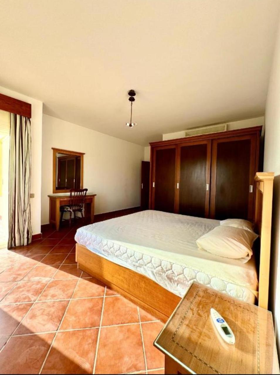 A Sea View Spacious Cheering 5 Bedroom Villa Ain Sokhna "Ain Bay" فيلا كاملة للإيجار قرية العين باي Ain Sukhna Eksteriør bilde